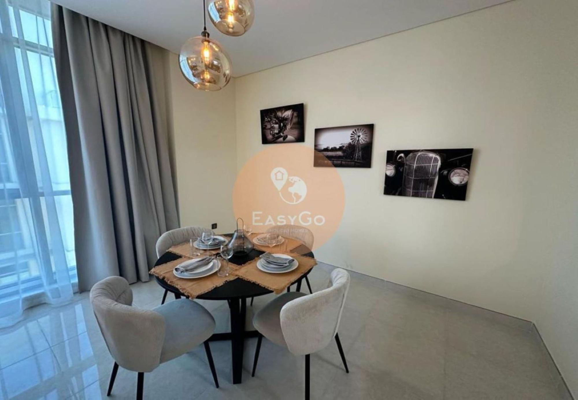 Easygo - Polo 1 Bedroom Community View Apartment Dubai